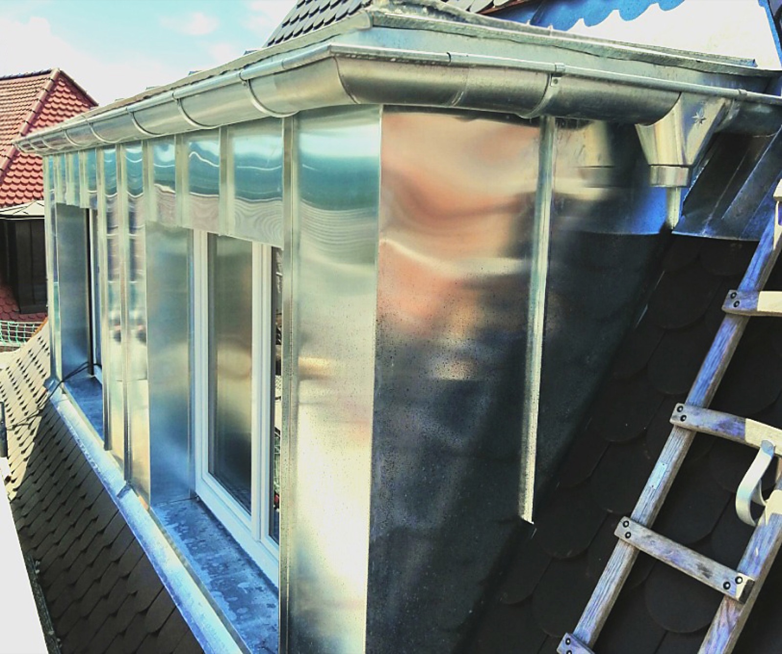 Klempner- und Blecharbeiten an der Gaube